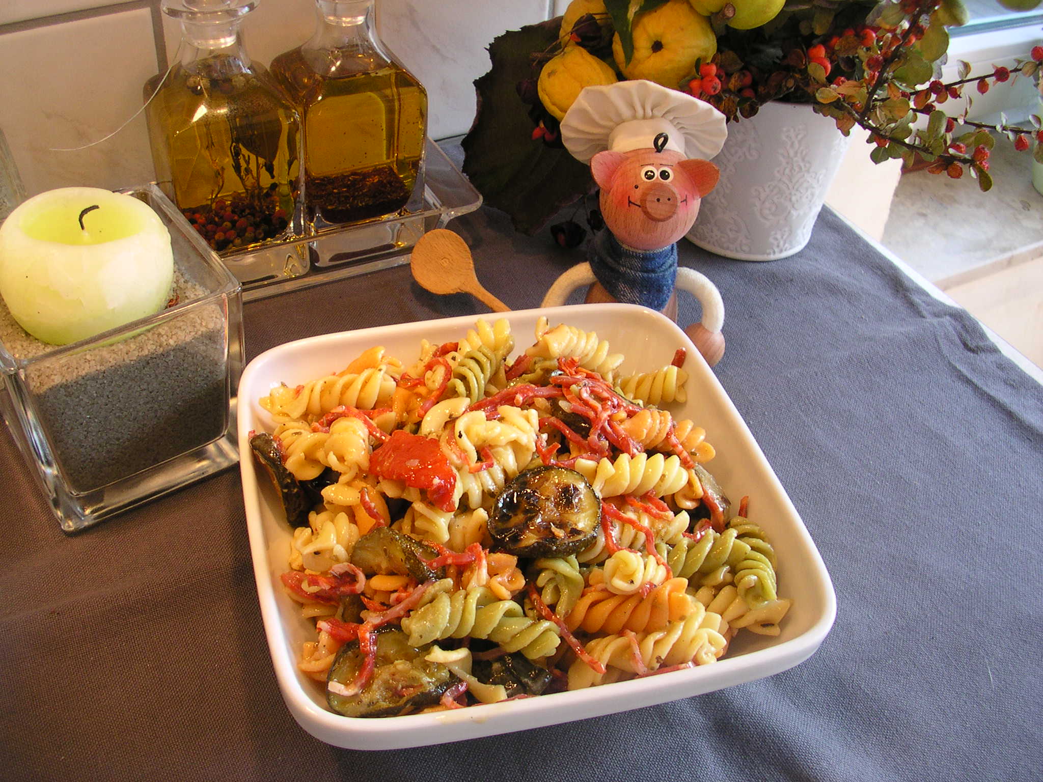 sleuf zag Danser Spirelli tricolore met zuiderse groenten en chorizo ham - Online Recepten -  KookJij