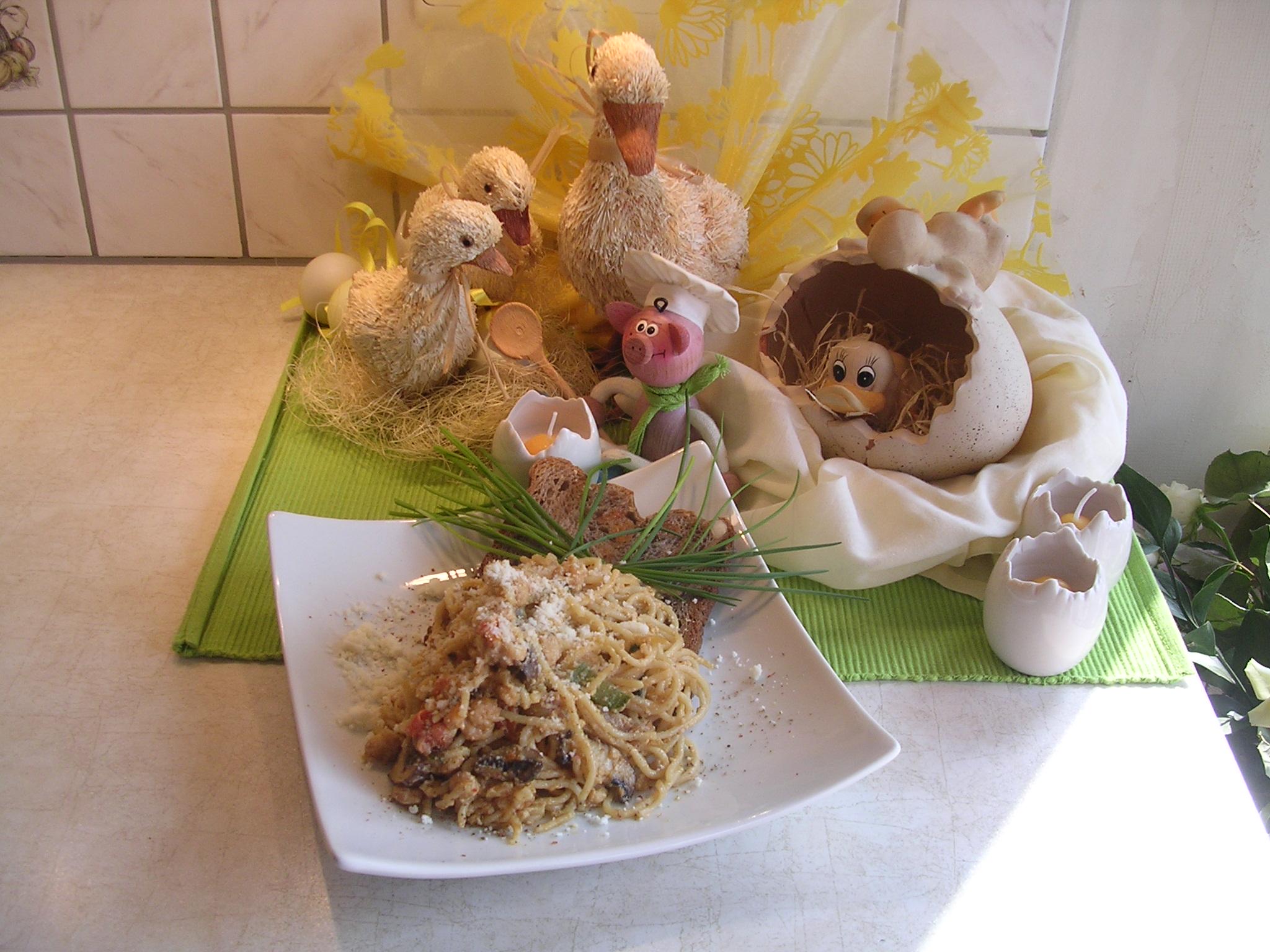 Toast spaghetti met grijs garnalen en kaas.