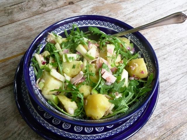 Aardappelsalade met Opperdoezer en rucola