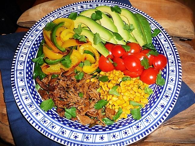 Maaltijdsalade met Carnitas ( Mexicaanse pulled pork)