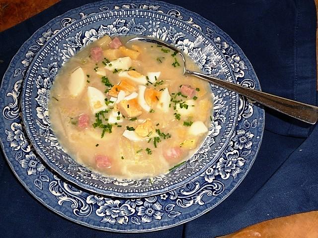 Aspergesoep met roomkaas, ham en ei (glutenvrij)