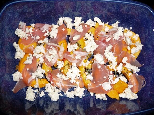 Gebakken pompoen met feta en ham