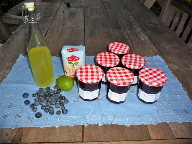 Blauwe bessenjam met limoen en limoncello