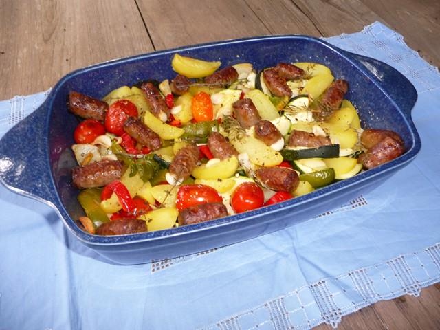 Italiaanse traybake met chipolata's