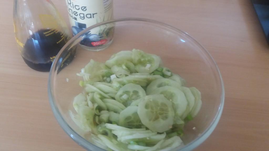 Koreaanse komkommersalade