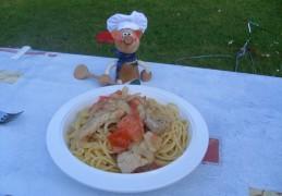 Vakantie dagschotel: spaghetti met varkensreepjes venkel en tomaat