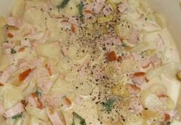 Pasta met asperges en gerookte kip