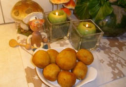 Aardappelbolletjes met witloof en rode ajuin