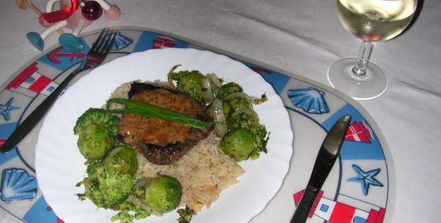 Steak met spruiten,broccoli en rijst