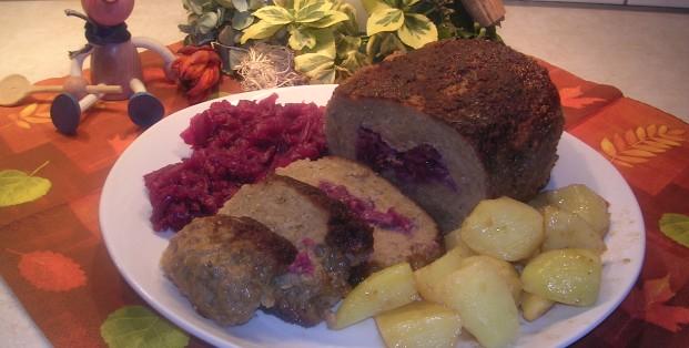 Gehakt brood met rode kool