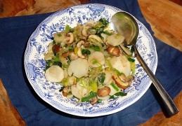 Aardperen met prei en champignons