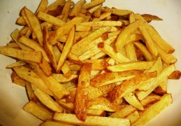 Verse friet met schil zoals bij La Place