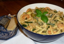 Romige pasta met gamba's en courgette