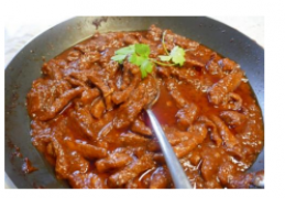 Varkensvlees in een Babi Pangang-marinade