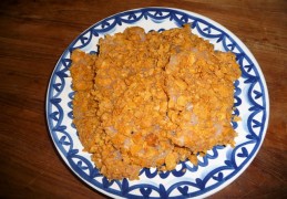 Krokante kipfilet met een laagje van cornflakes