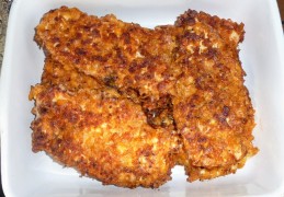 Krokante kipfilet met een laagje van cornflakes