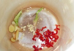 Thaise groentesoep met kip (Tom Kha Kai)