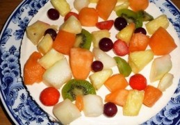 Yoghurttaart met vers fruit (no bake)