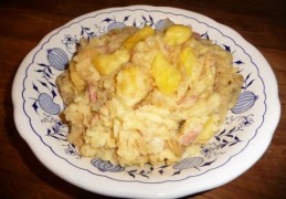 Stamppot met spitskool en ananas