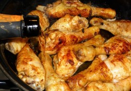 Tapas: Drumsticks met knoflook