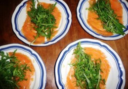 Salade met gerookte zalm en asperges