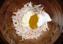 Pulled chicken kerrie witlofsalade